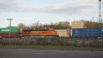 BNSF 5828 + LRS 130071